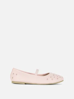 Ballerinas Mit Laser-Cuts In Sternenform