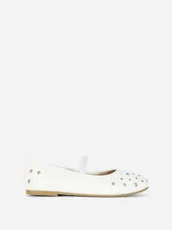Ballerinas Mit Laser-Cuts In Sternenform