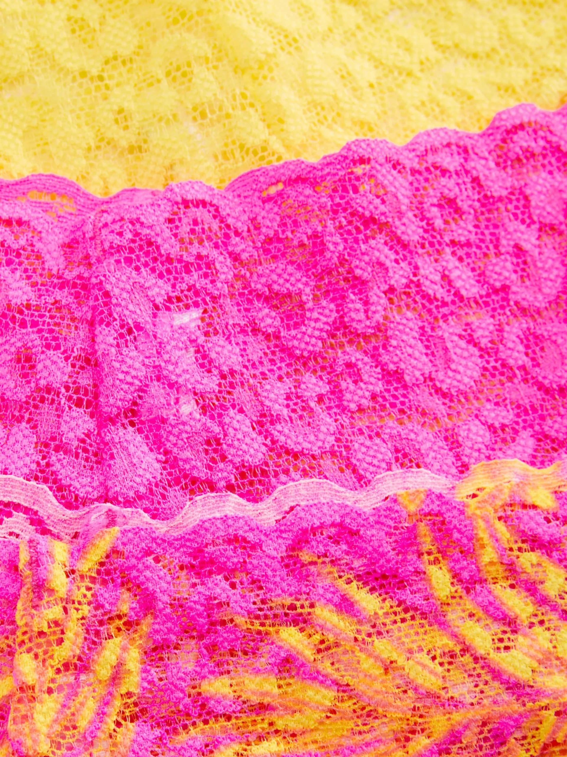 Bandeau-Tangas Aus Spitze, 3er-Pack