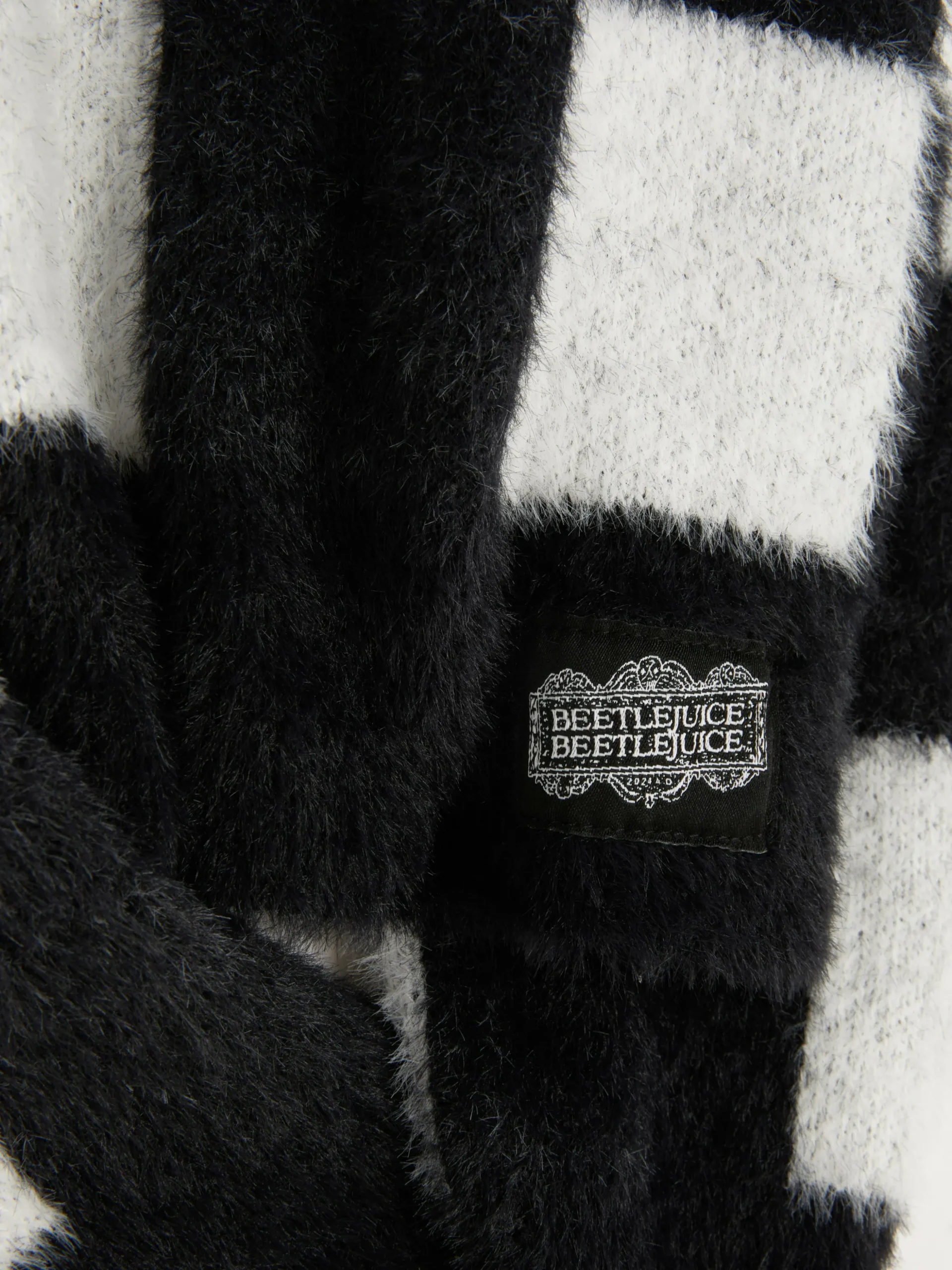 „Beetlejuice“ Pullover Mit Karomuster