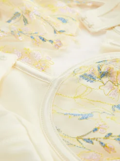 Bodysuit Aus Netzstoff Mit Blumenstickerei