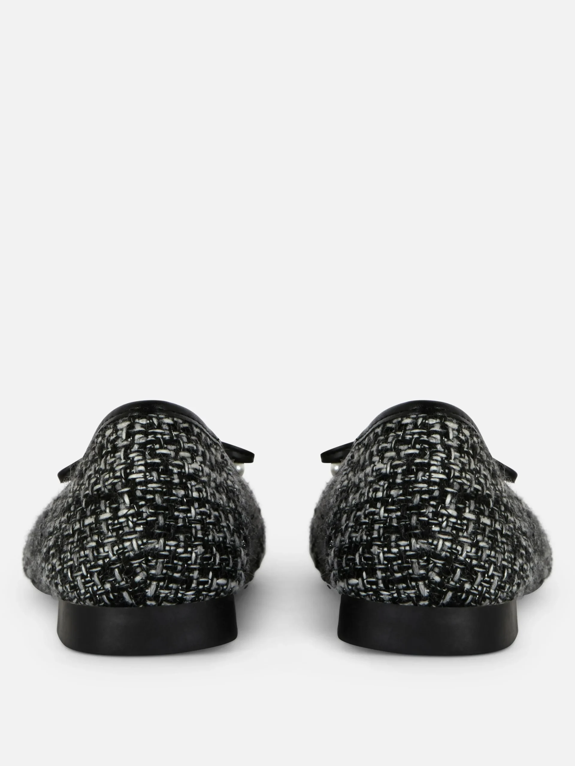 Bouclé-Ballerinas Mit Kontrastierender Zehenkappe