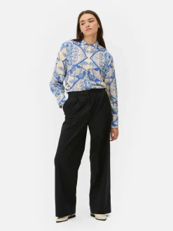 Chinohose Mit Weitem Bein