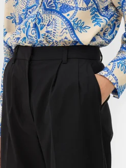 Chinohose Mit Weitem Bein