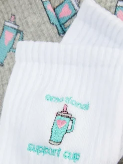 Crew-Socken Mit Reisebecher-Grafik
