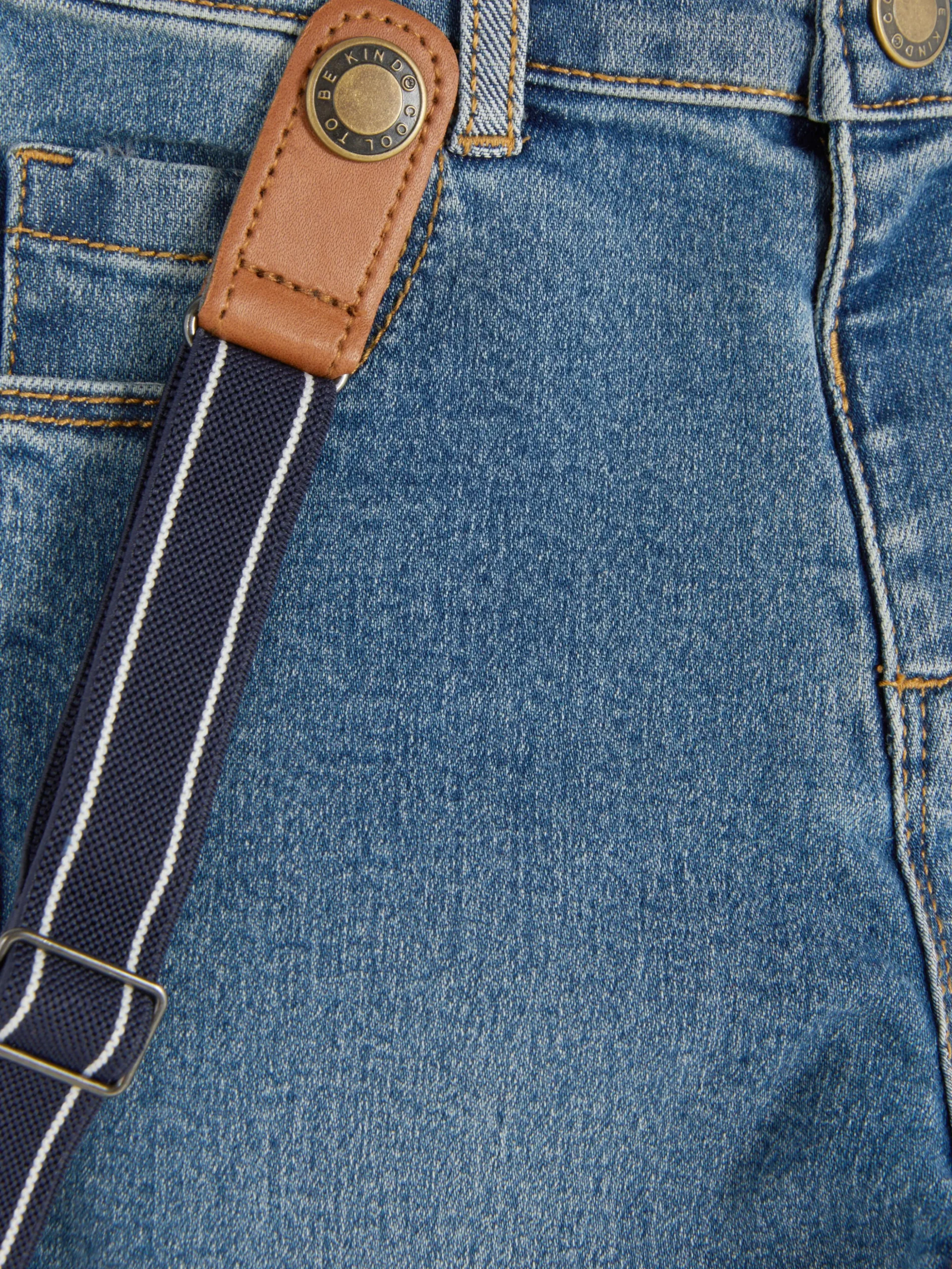 Denim-Jeans Mit Hosenträgern