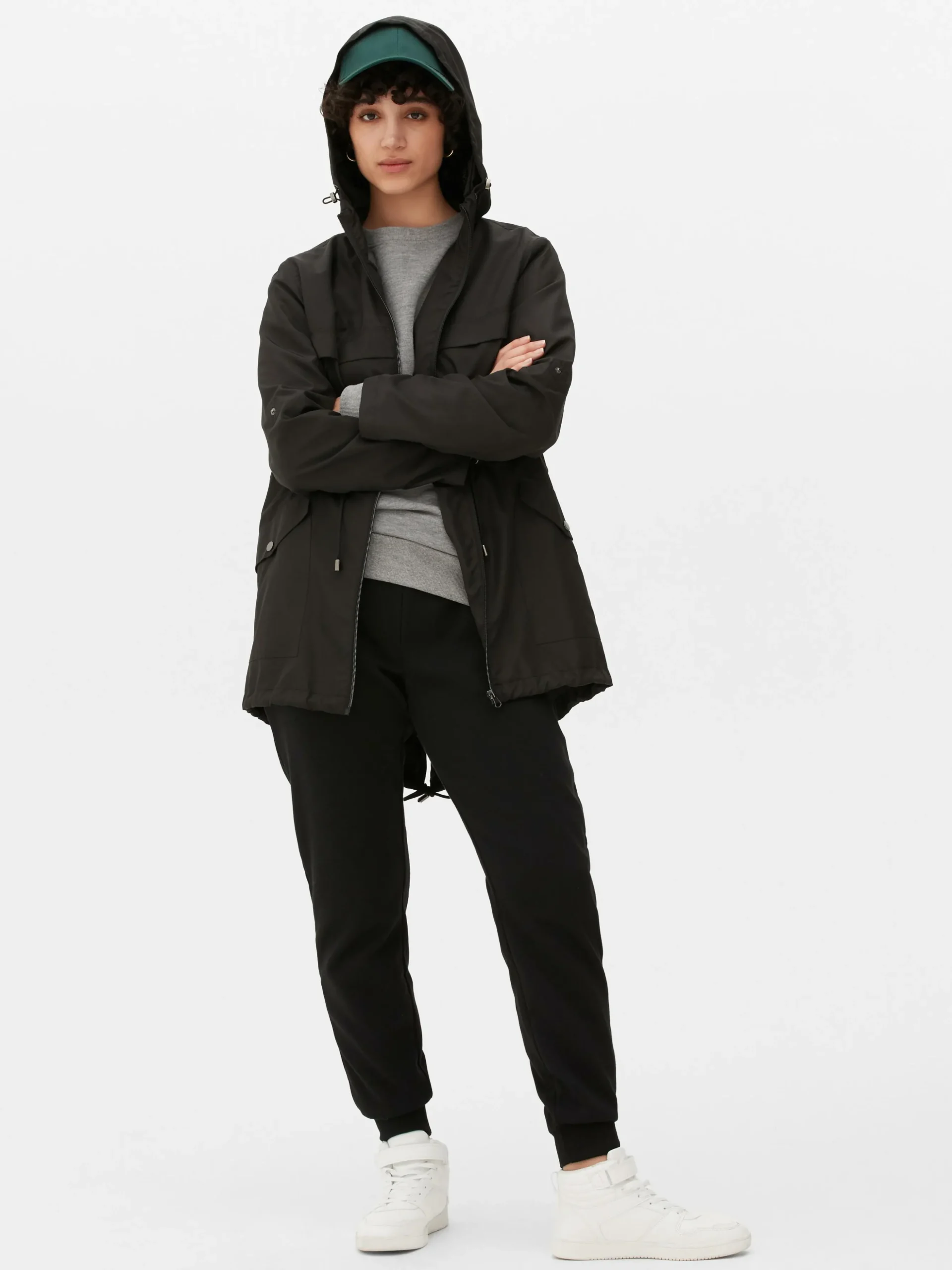 Eng Geschnittene Jogginghose