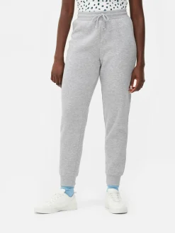 Eng Geschnittene Jogginghose