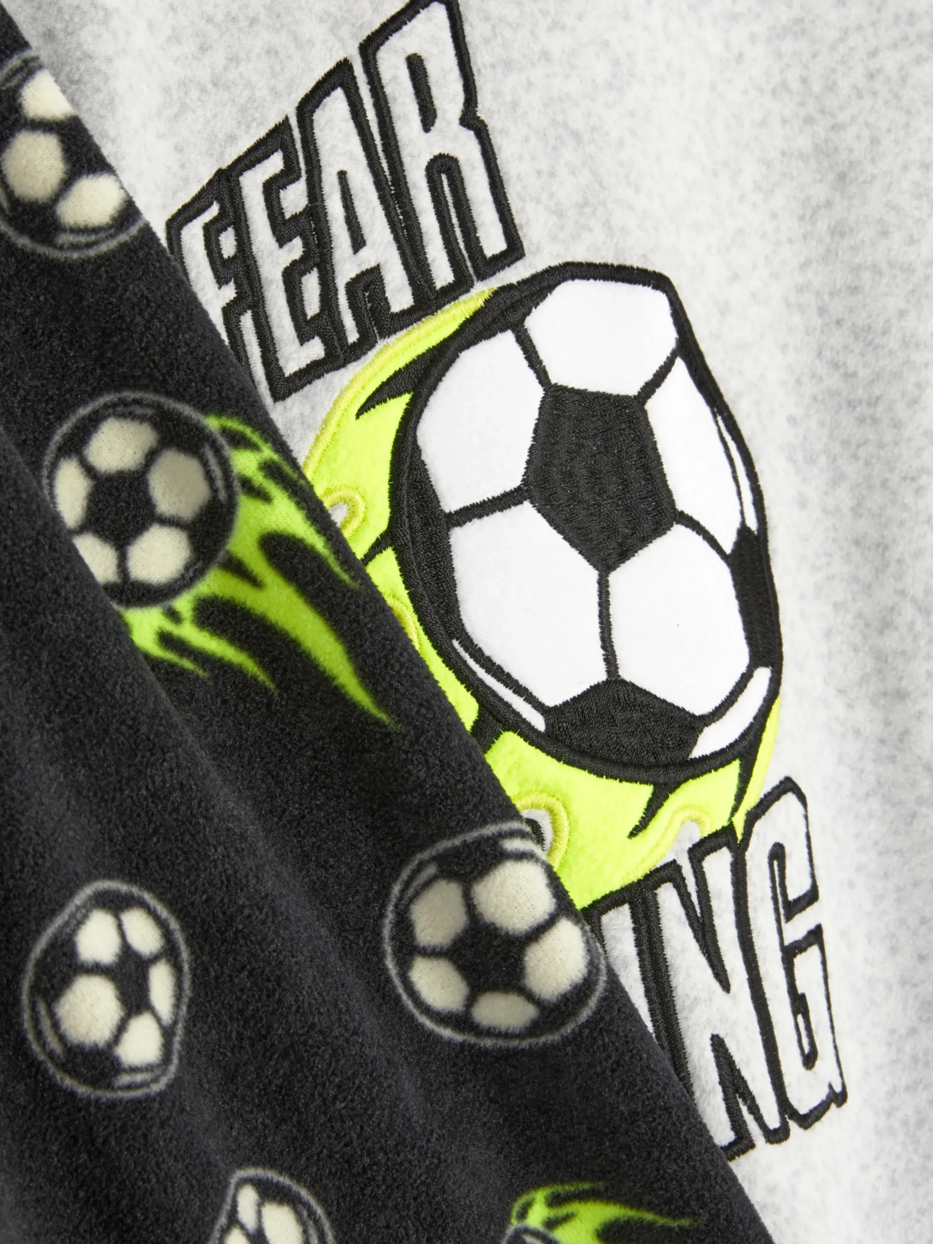 Fleece-Schlafanzug Mit Fußball-Print