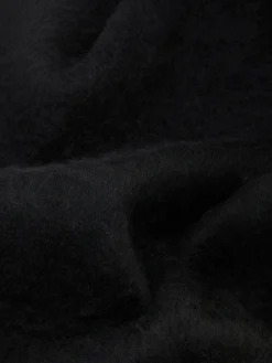 Gebürsteter Schal Mit Quasten