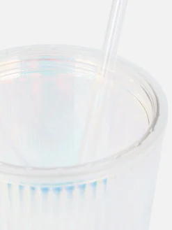 Geprägter Becher Mit Trinkhalm