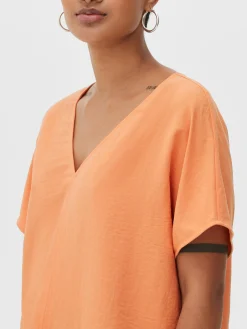 Gerade Geschnittene Tunika Mit V-Ausschnitt