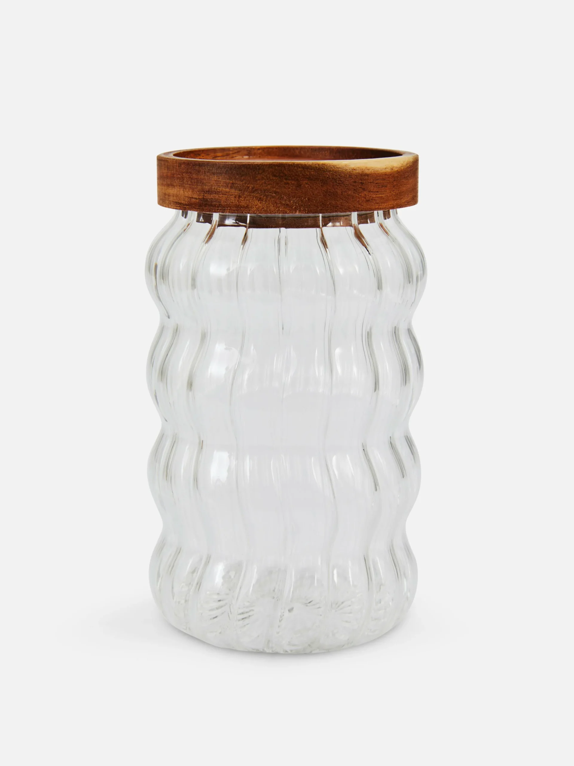 Geriffelter Glasbehälter Mit Holzdeckel