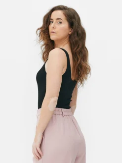 Gerippter Body Mit U-Ausschnitt