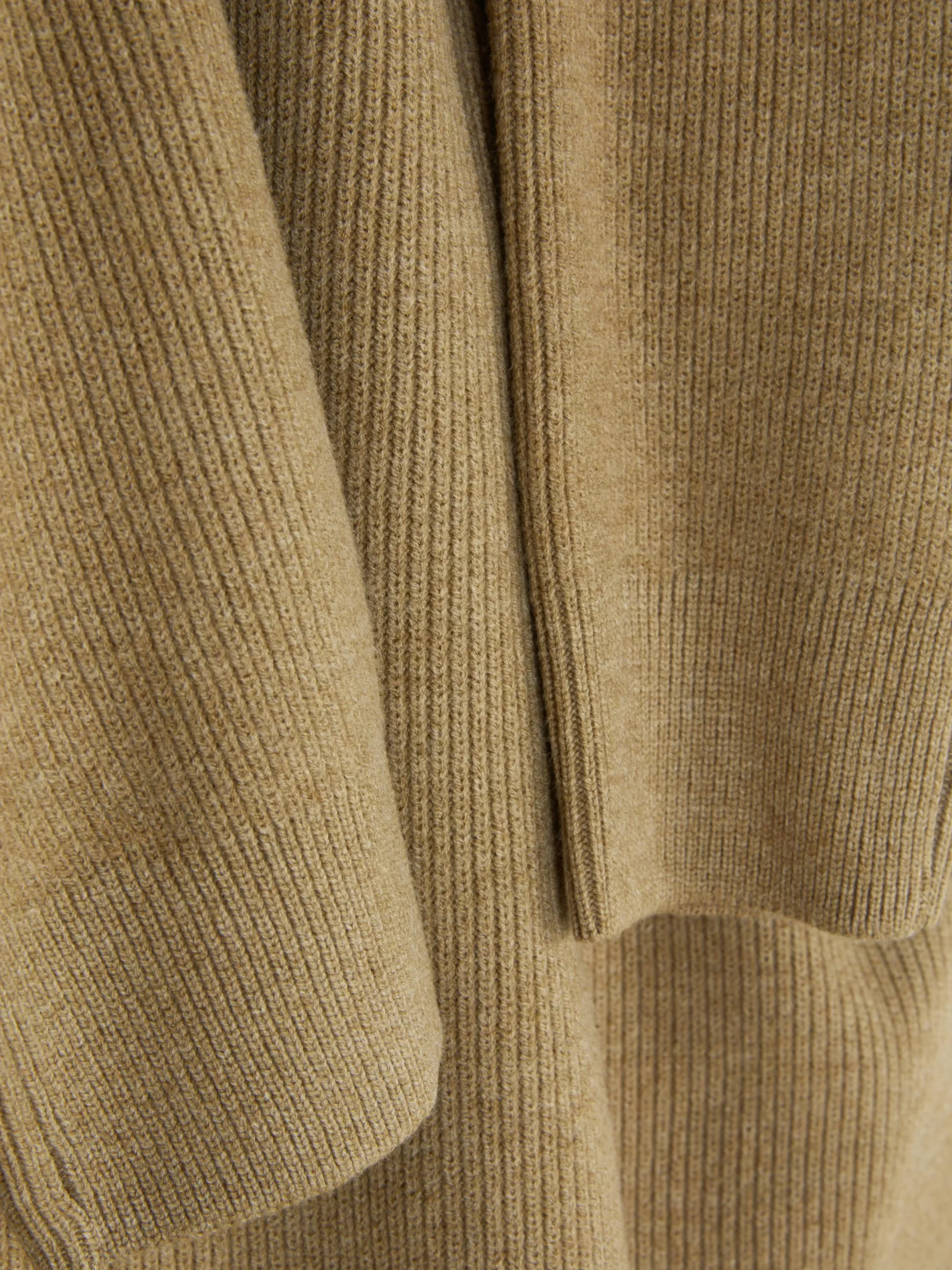 Gerippter Pullover Mit Rundhalsausschnitt