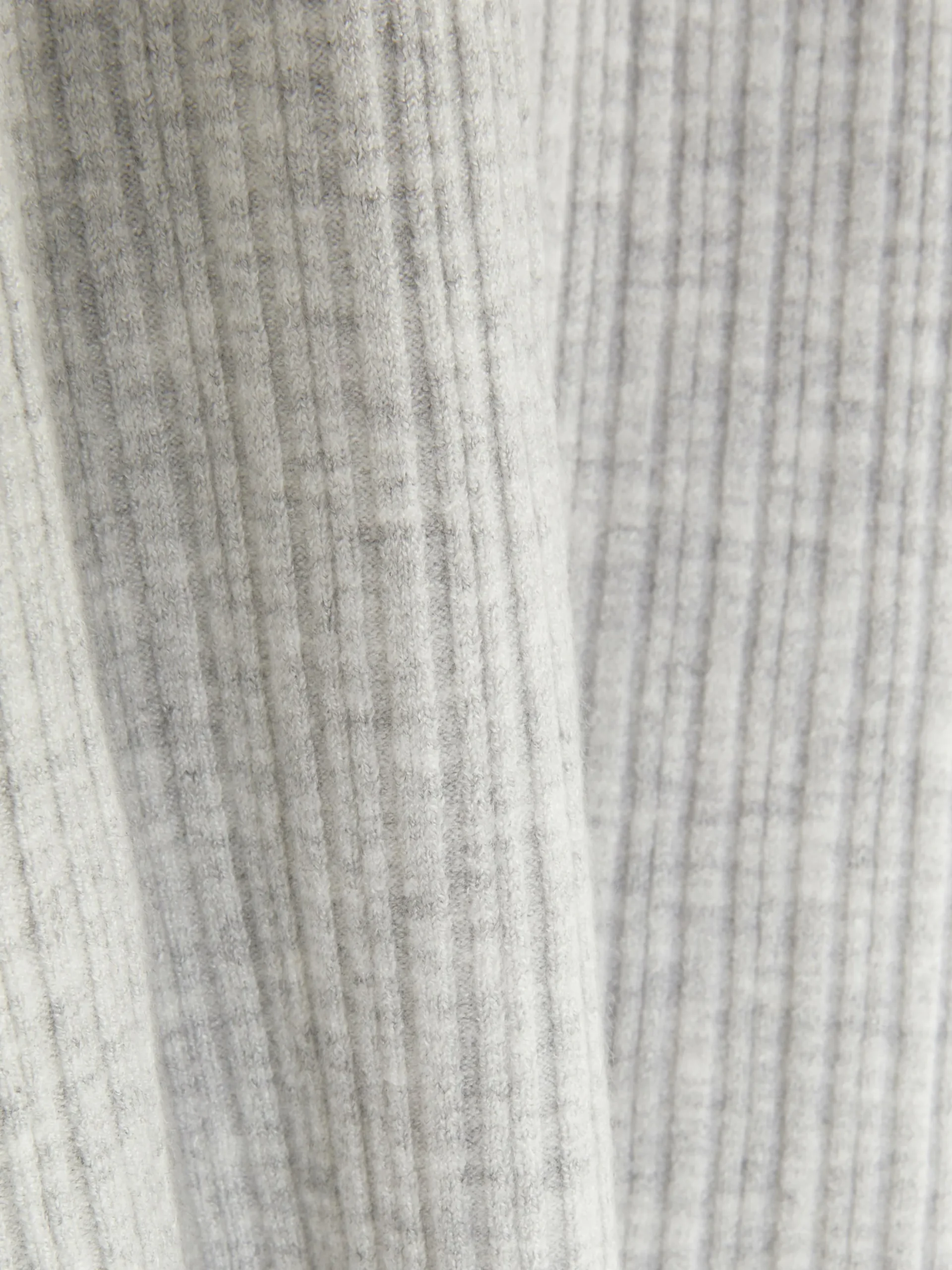 Gerippter Rollkragenpullover