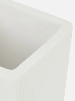 Gerippter Zahnputzbecher