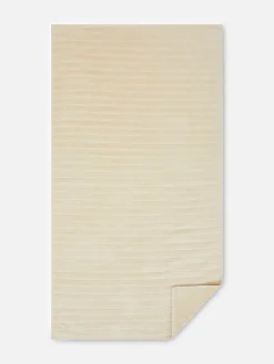 Geripptes, Texturiertes Badetuch