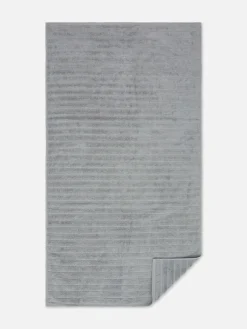 Geripptes, Texturiertes Badetuch