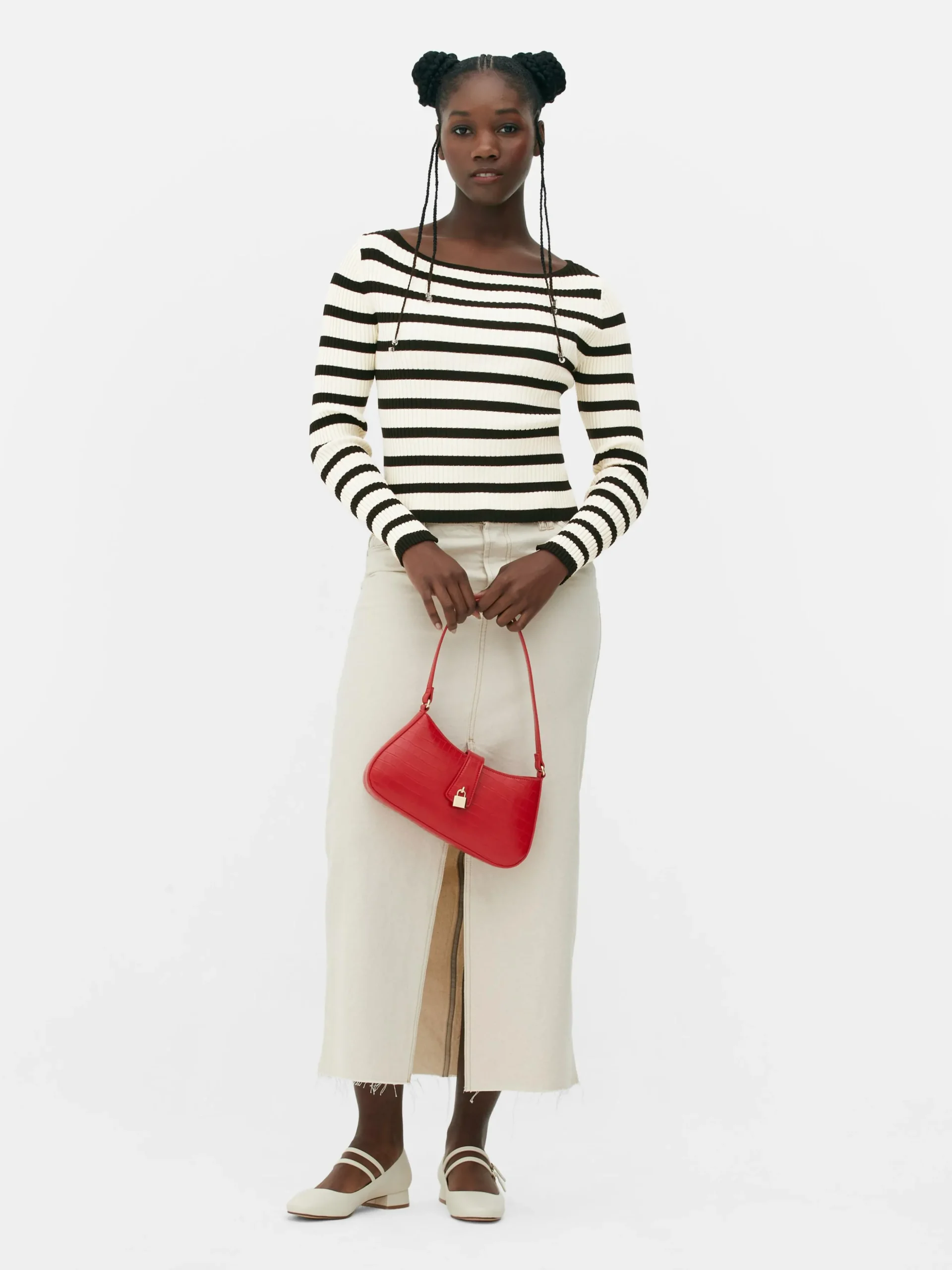 Geripptes Top Mit U-Boot-Ausschnitt