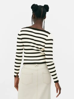 Geripptes Top Mit U-Boot-Ausschnitt