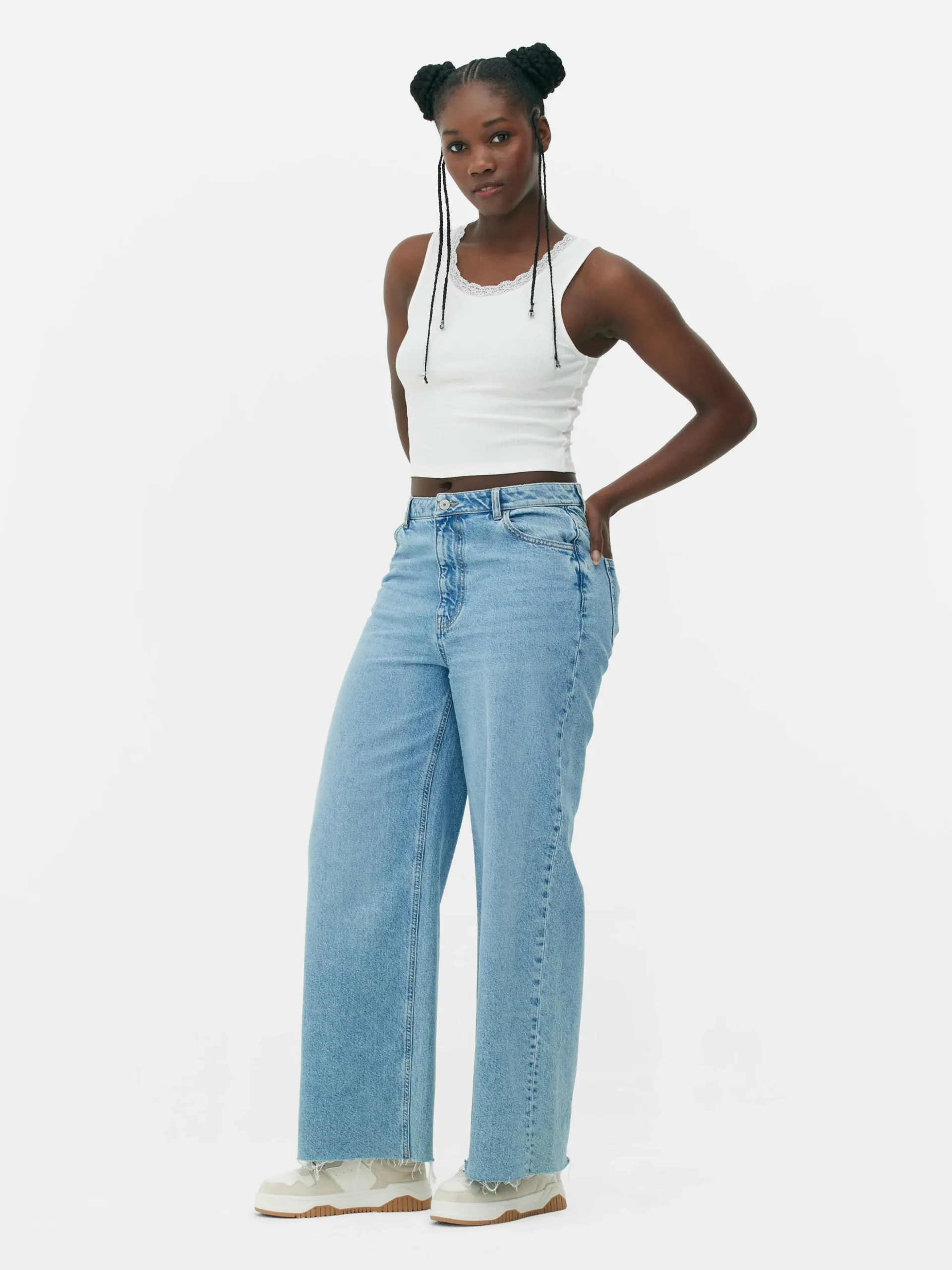 Geripptes Trägertop Mit Spitzenbesatz