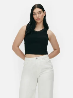 Geripptes Trägertop Mit Spitzenbesatz