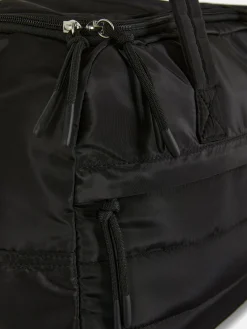 Gesteppte Handgepäcktasche