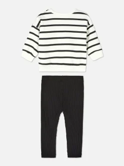 Gestreiftes Sweatshirt Und Gerippte Leggings Im Set