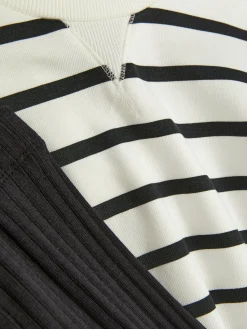 Gestreiftes Sweatshirt Und Gerippte Leggings Im Set