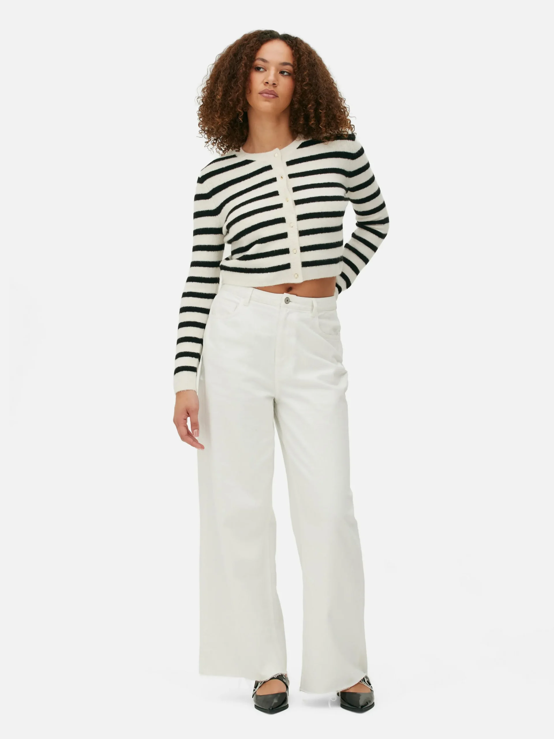 Gestrickter Cardigan Mit Knopfleiste