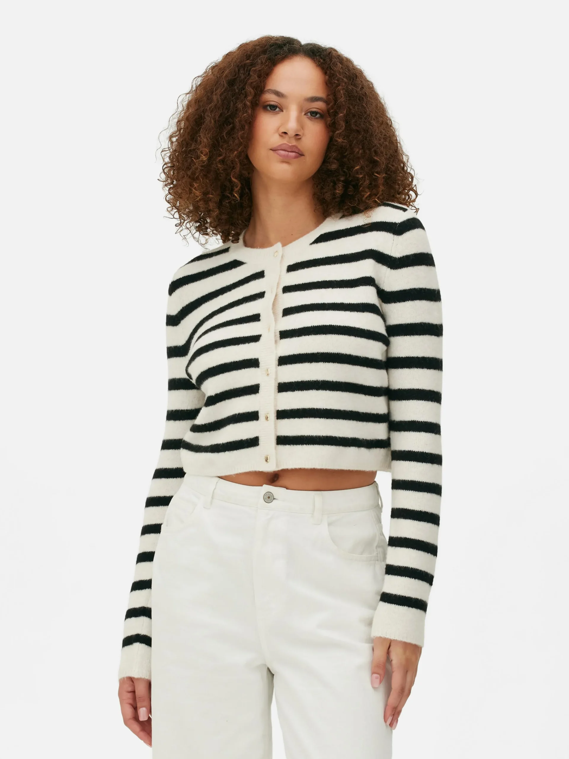 Gestrickter Cardigan Mit Knopfleiste