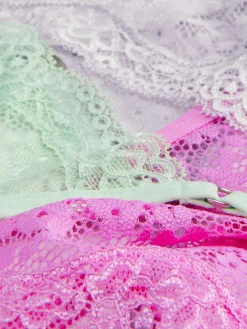 G-String-Tangas Aus Spitze, 3er-Pack