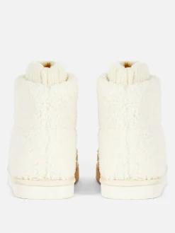 Hausstiefel Aus Borg