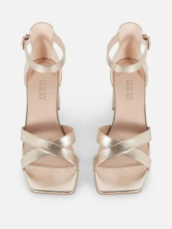 Heels Mit überkreuztem Riemchen, Weite Passform