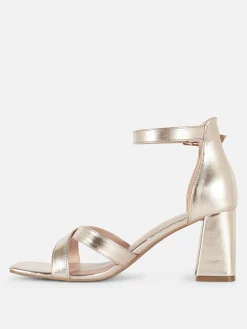 Heels Mit überkreuztem Riemchen, Weite Passform