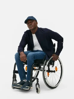 Hemd Mit Hochgerollten Ärmeln Und Knopfleiste