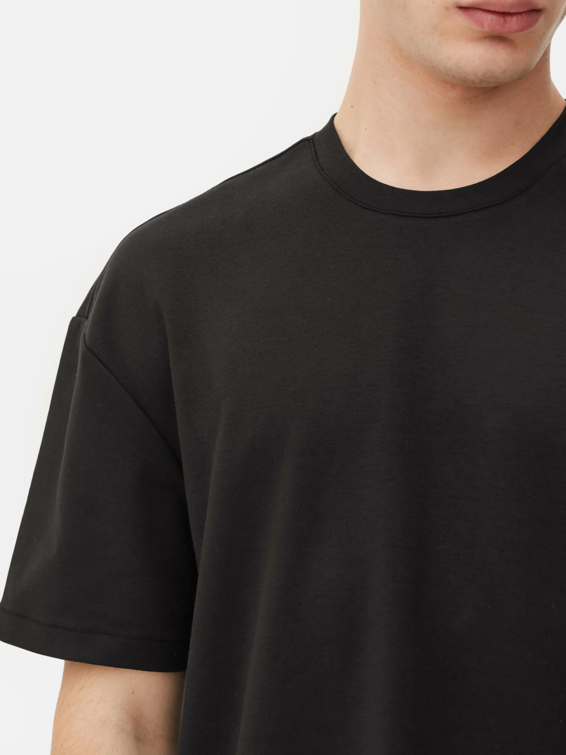 „Kem“ T-Shirt In Lässiger Passform