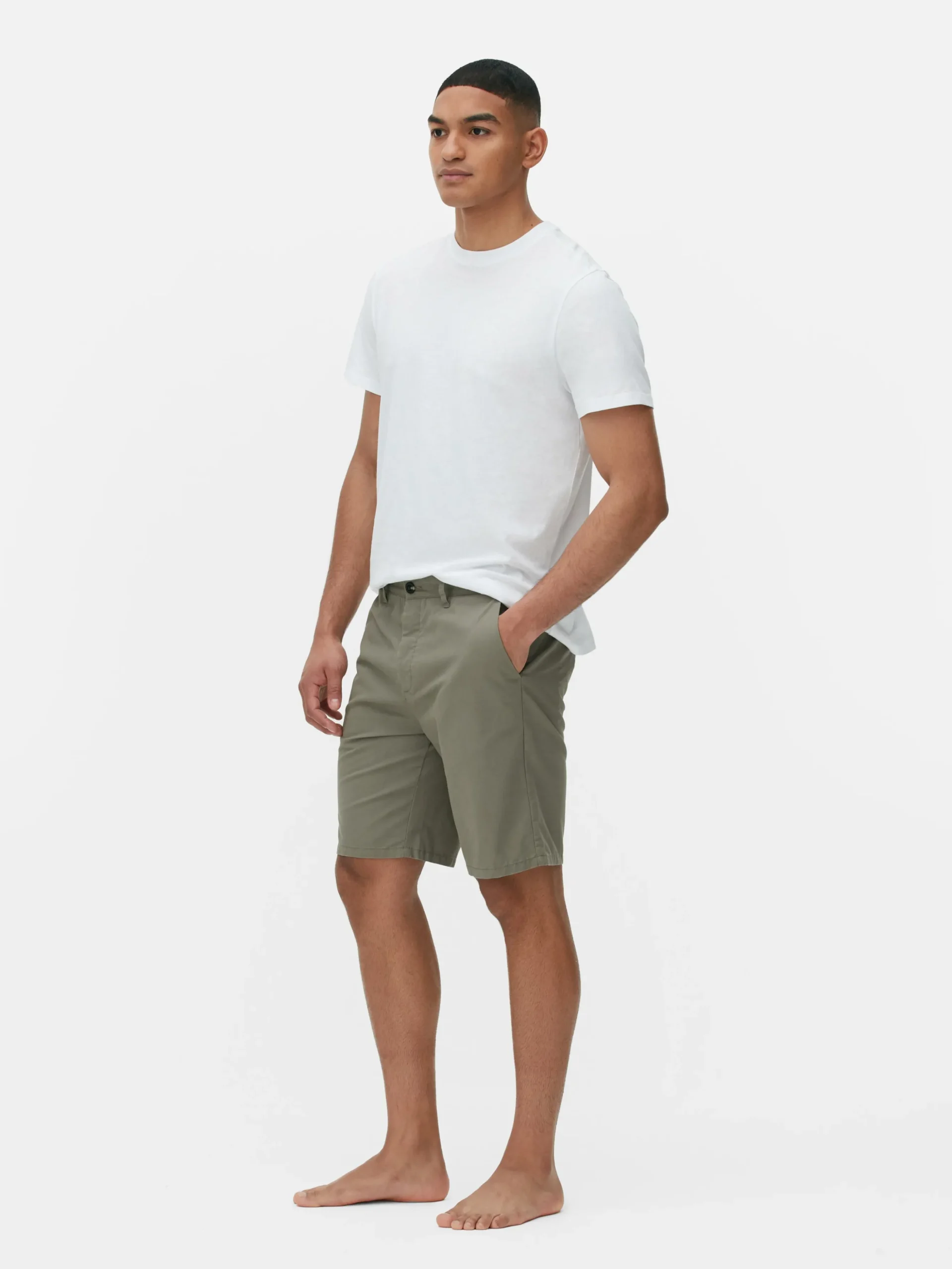 Klassische Chino-Shorts
