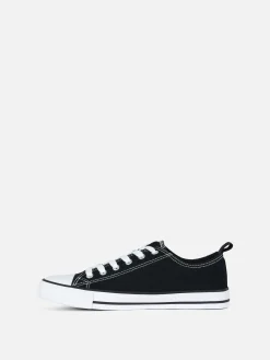 Klassische Low-Top Canvas-Sneaker