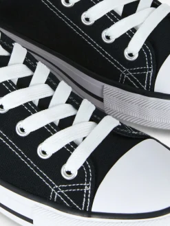 Klassische Low-Top Canvas-Sneaker