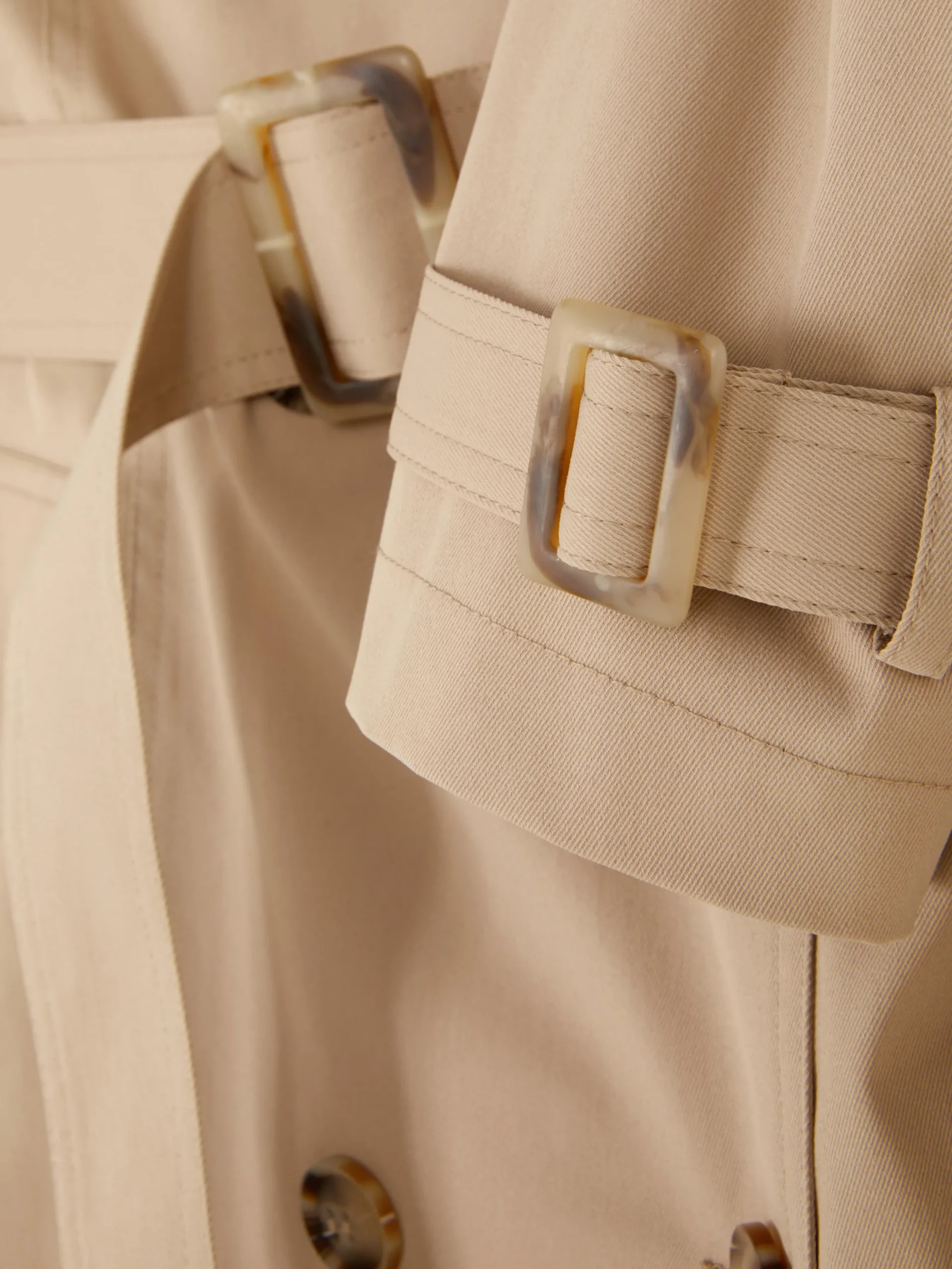 Klassischer Doppelreihiger Mac-Mantel