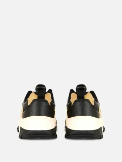 Klobige Low-Top-Sneaker