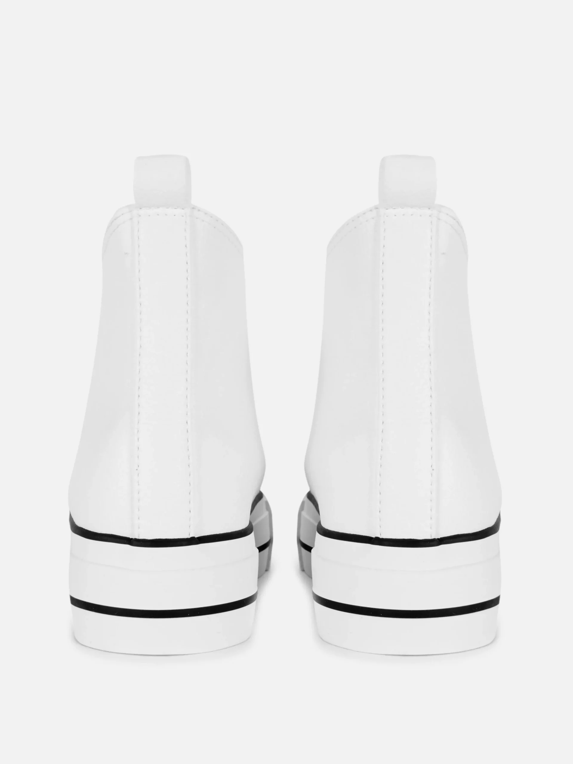 Knöchelhohe Flatform-Sneaker Aus Kunstleder