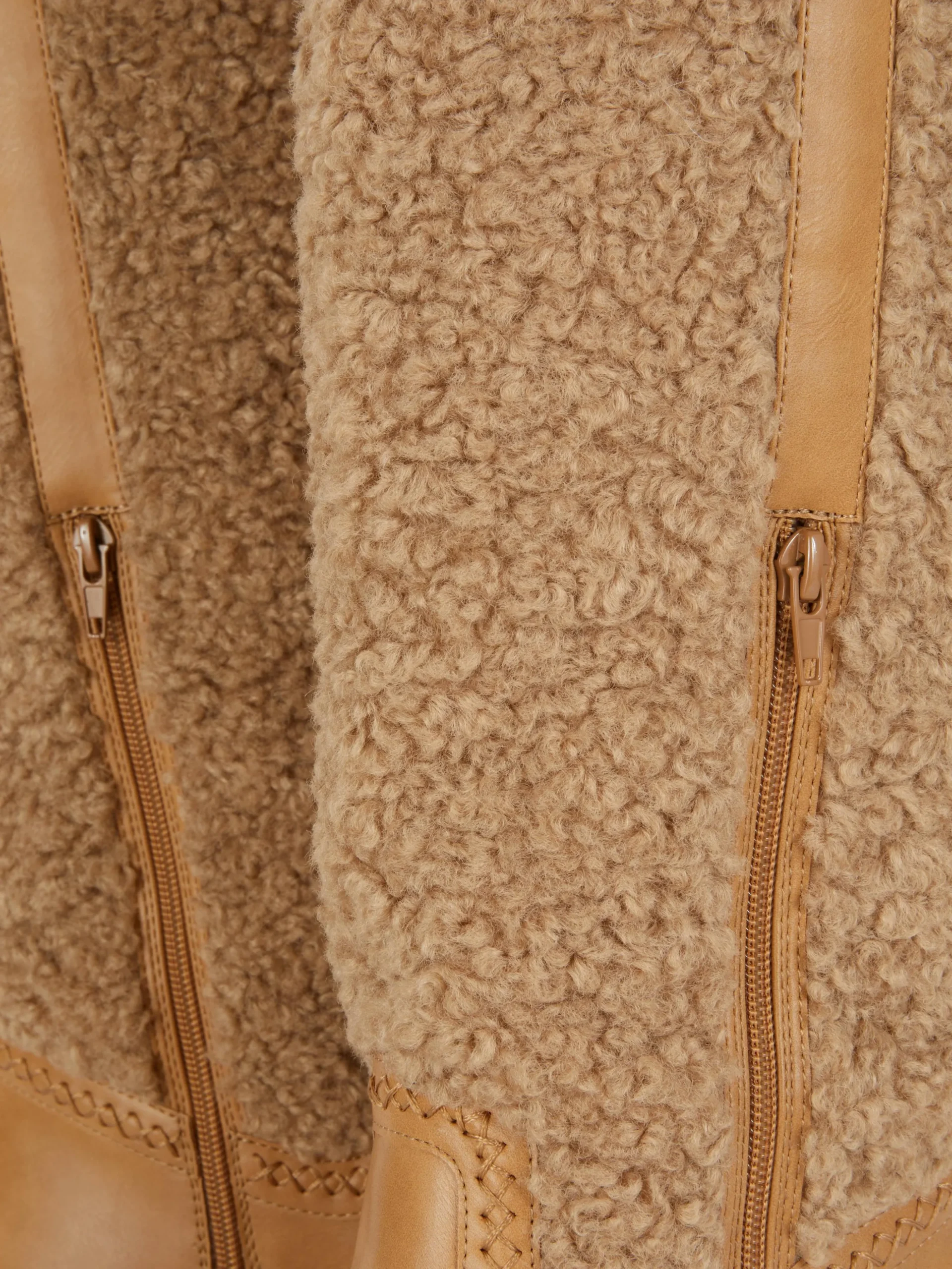 Kniehohe „Rita Ora“ Borg-Stiefel