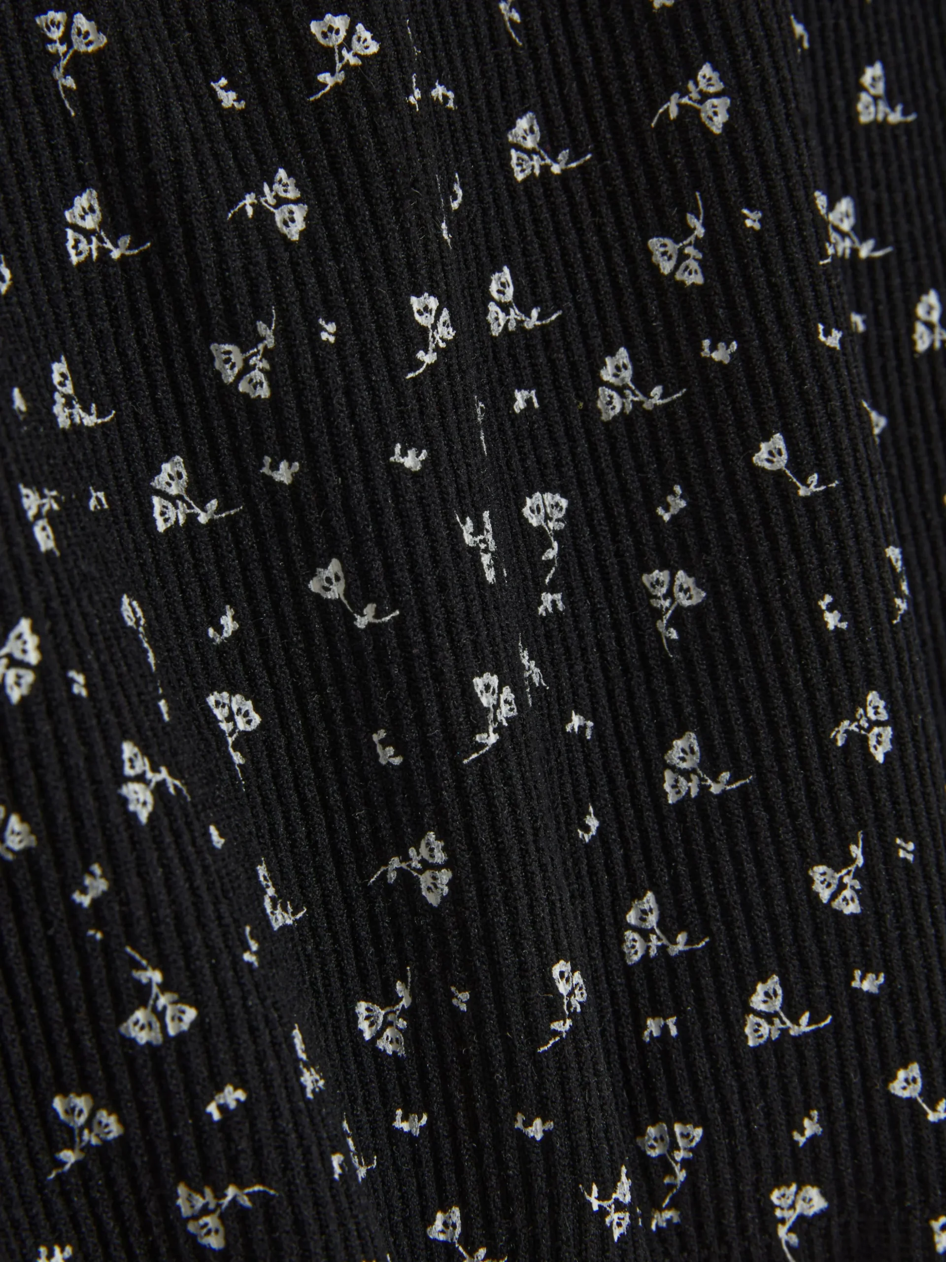 Kurzes Schlafanzug-Trägertop Mit Spitzenbesatz