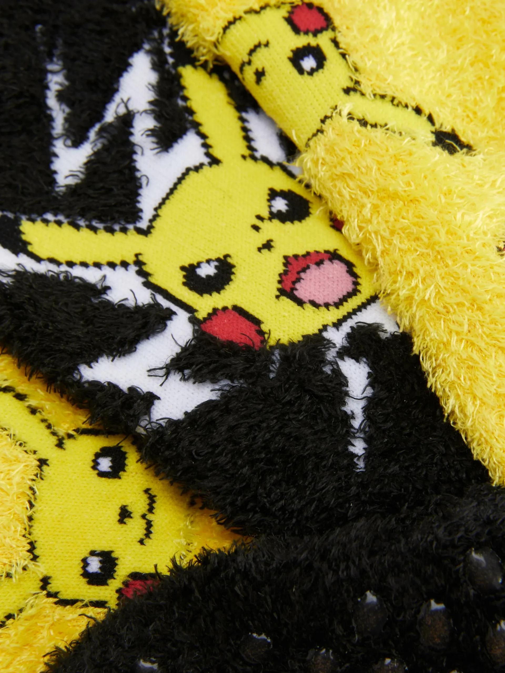 Kuschelige „Pokémon“ Socken, 2er-Pack