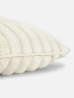 Kuscheliges, Geripptes Kissen, 2er-Pack