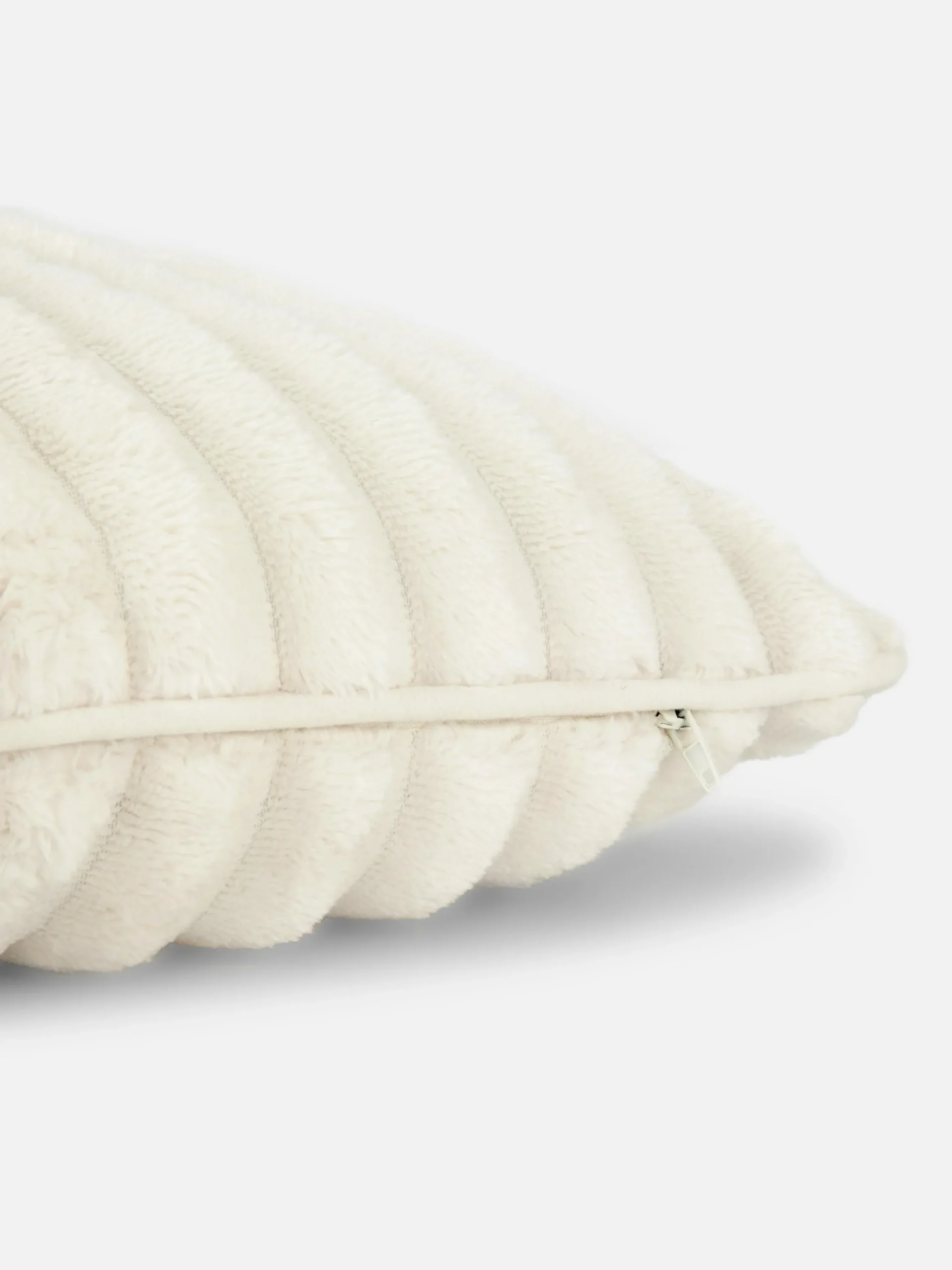 Kuscheliges, Geripptes Kissen, 2er-Pack