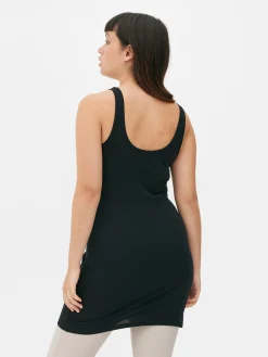 Lang Geschnittenes Basic-Trägertop